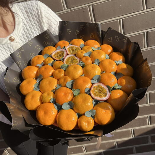 Мандариновый букет Маракуйя Эвкалипт