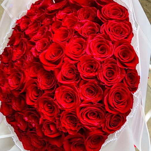 75 Red Roses Ramo Buchon