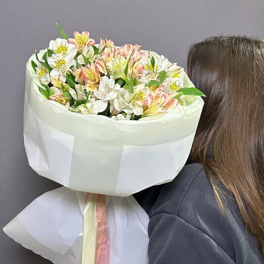 Букет стойкий альстромерия 15шт