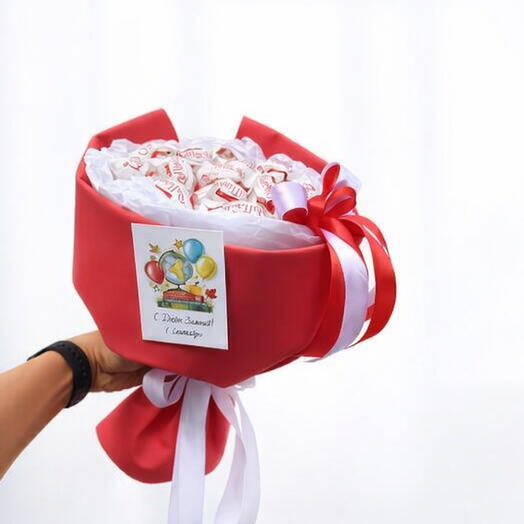 Букет из конфет Rafaello — подарок любимой девушке