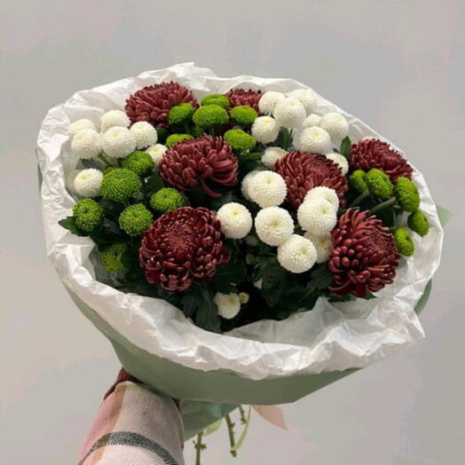 Букет из трендовых хризантем Bigoudi и кокоса