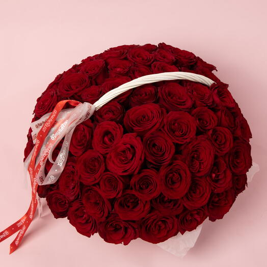 Корзина LOVE из 101 розы
