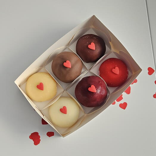 Набор 14 февраля люблю пирожные моти и картошка 6 шт девушке жене парню мужу