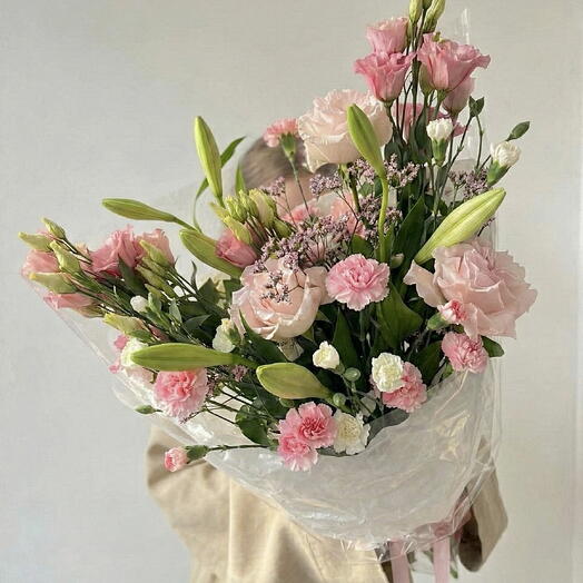 Букет «Powder Puff 💕» - нежнейшие ароматные розы, розовые эустомы, белые лилии 💕