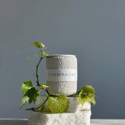 Ароматическая свеча Champagne May Meadow. Cтакан с крышкой, 150 мл