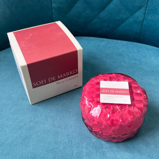 Ароматическая свеча berry cupcake