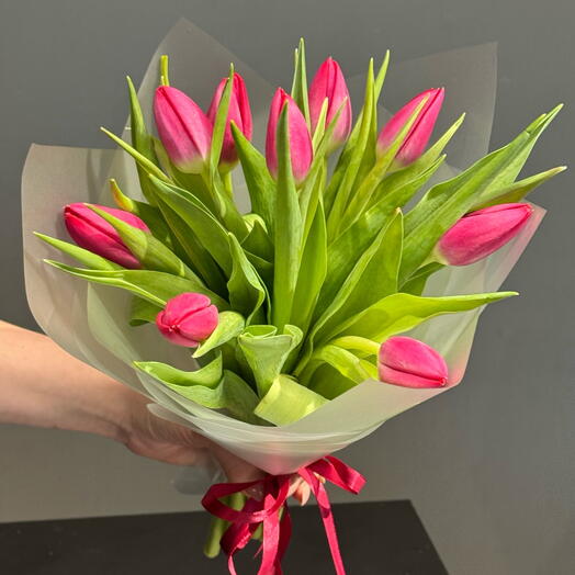 Красные тюльпаны