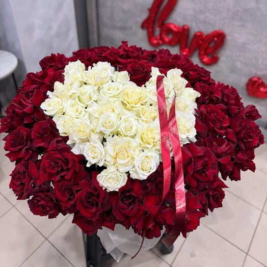 Корзина из 101 розы, сердце из роз️