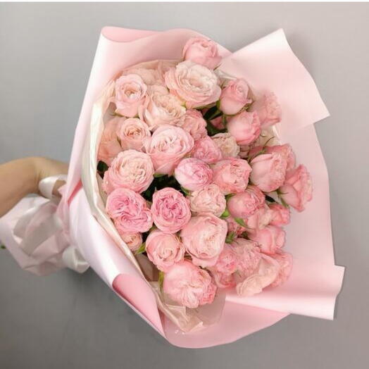Bouquet of 11 peony shaped roses
