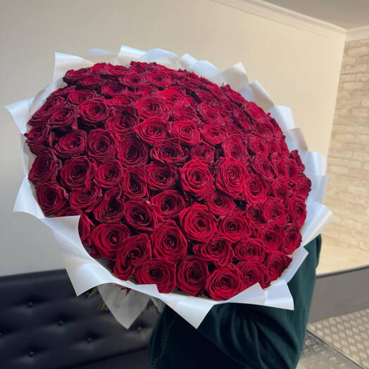 101 Роза красные розы высокие 70см