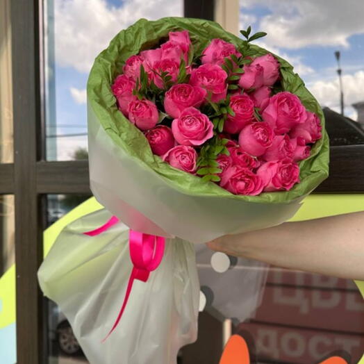 Букет из 9 пионовидных кустовых роз Пинк Дедикейшен
