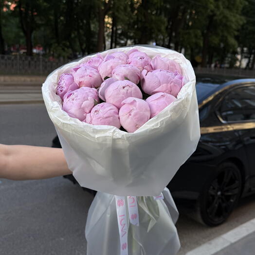 Монобукет из 15 пионов