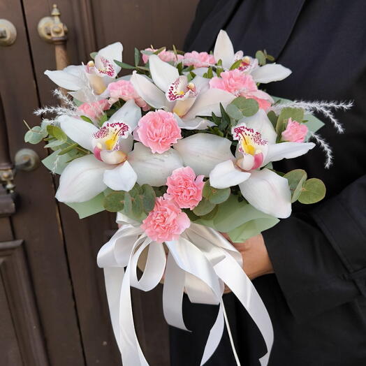 Композиция в коробке 🌸орхидея и гвоздика