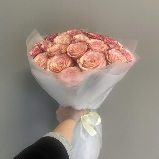 Букет из 25 кенийских роз