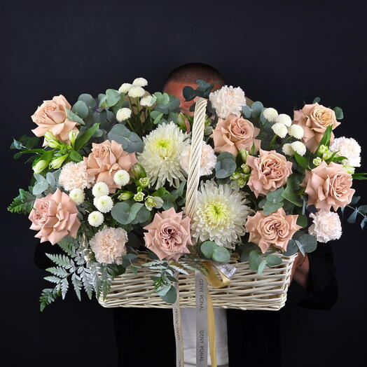 Корзина "Felicia garden 🌸" с пионовидными розами