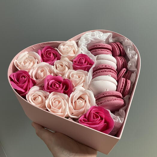 Розовый подарочный набор с мыльными розами, зефирками и макарунсами 🌸 💗