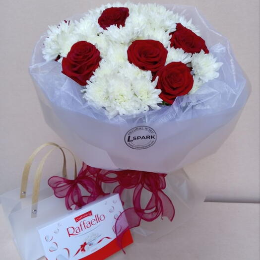 Red and White bouquet with Raffaello