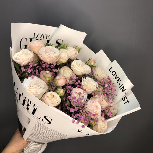 Волшебные кустовые розы с гипсофилой🌸