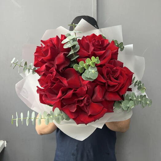 Букет красных французских роз 🌹