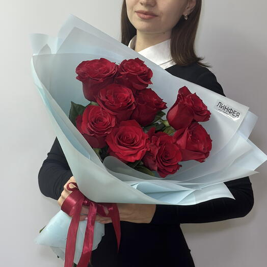 Букет из красных роз, 9шт