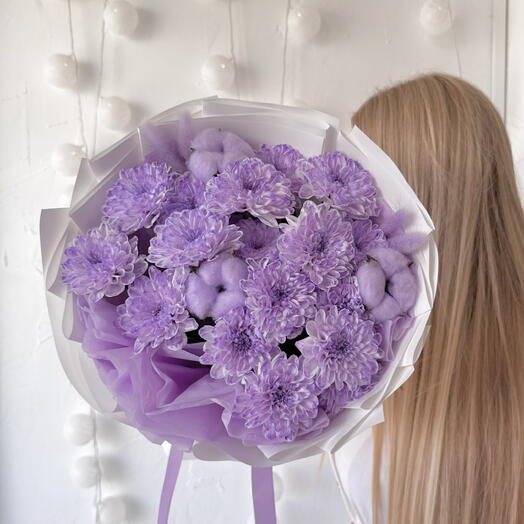 Сиреневая хризантема в дизайнерской упаковке 🌸Размер S