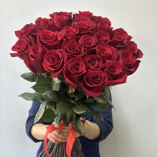 Шикарные красные розы