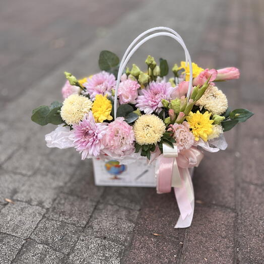 Корзина цветов в школу 2