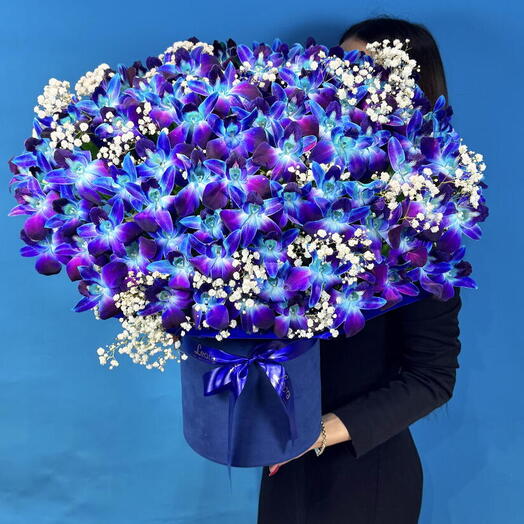 Цветы в коробке 101 космическая ночь. Композиция 506. Leora Flowers дом цветочной моды