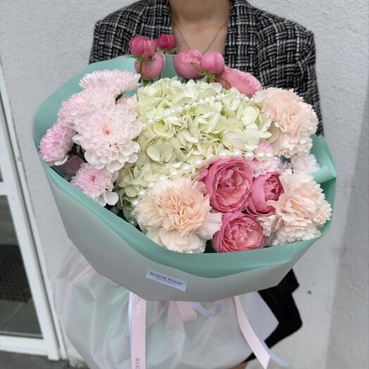Букет «Ариэль» Bloom room, гортензия, пионовидная роза, диантус 🌸