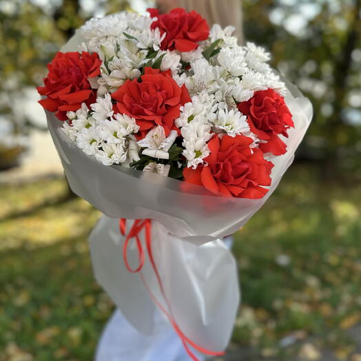 Букет с розами Нина