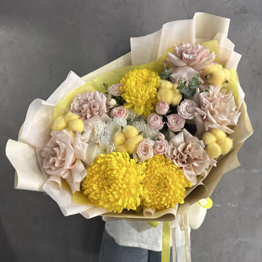 Гигант в желтых оттенках 💛