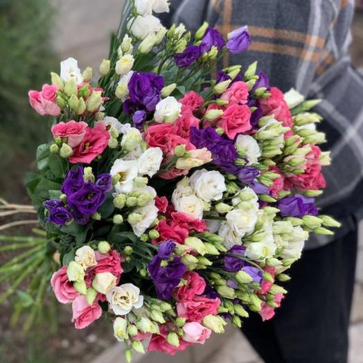 Букет из лизиантусов