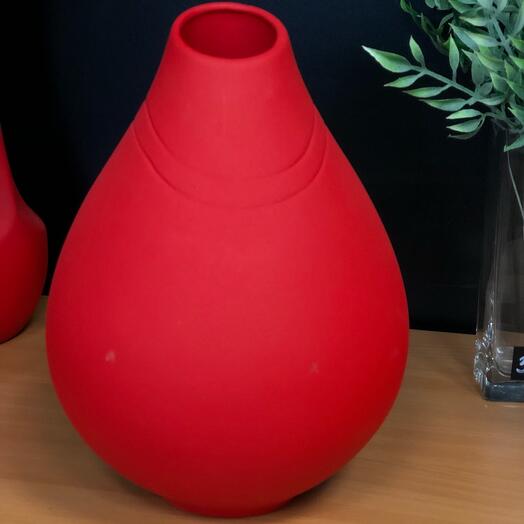 Ваза красная