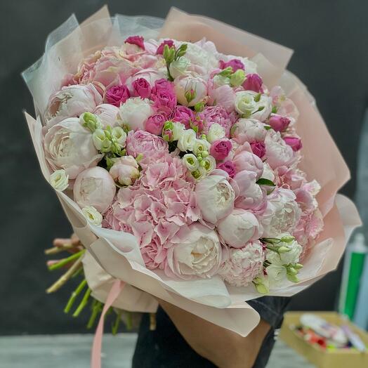 Bouquet of hydrangea and peony