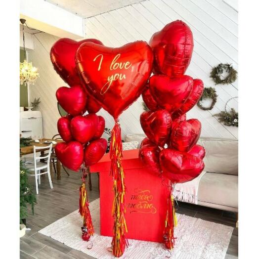 Коробка-сюрприз красная с любой надписью I Love You 21 шар