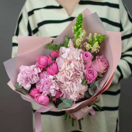 Авторский букет Первая Любовь с гортензией и розами 💕