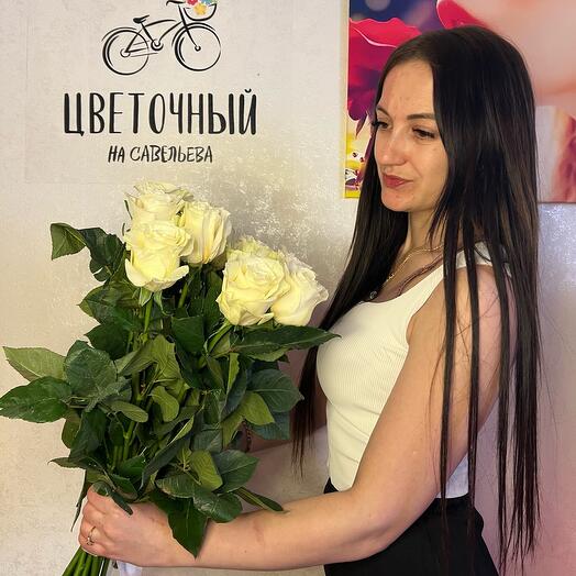 Роза Мондиал под ленту