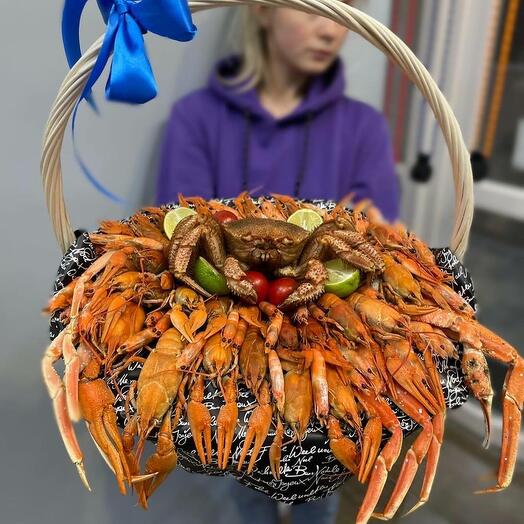 Корзина с морепродуктами