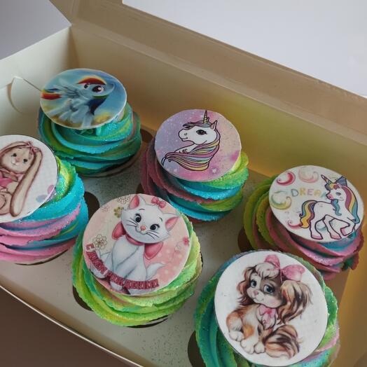 Капкейки радужные красный бархат в подарок