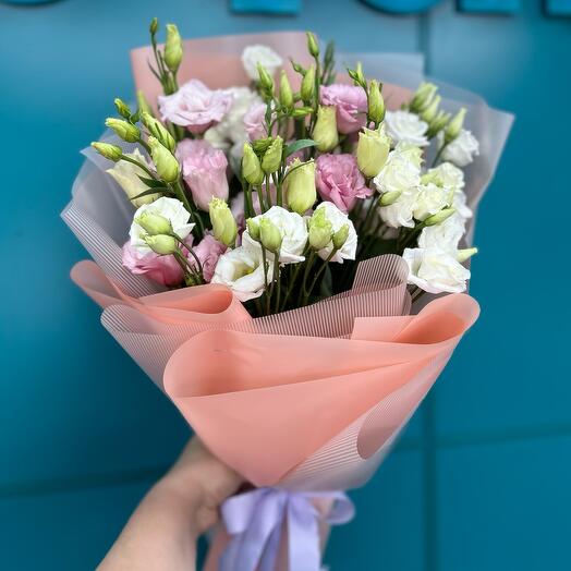 Bouquet of eustom