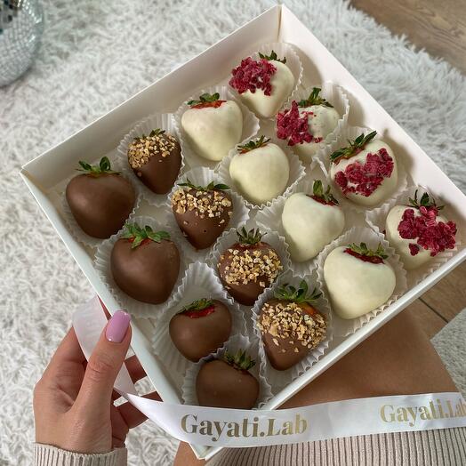Клубника в шоколаде «Romantic»