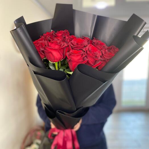 15 длинных роз
