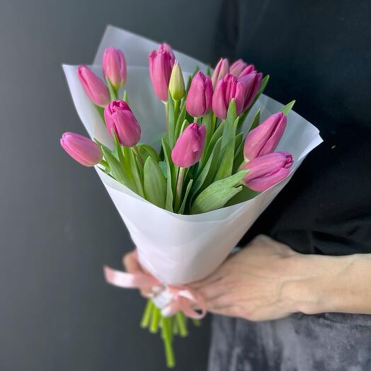 Пинк Мери S. 15 розовых тюльпанов