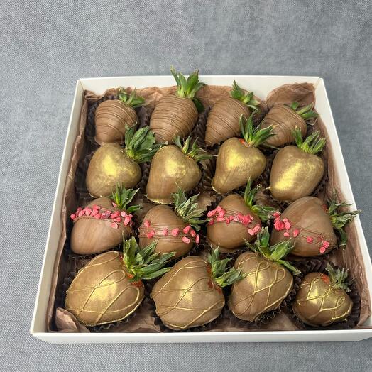 Клубника в шоколаде 16 шт