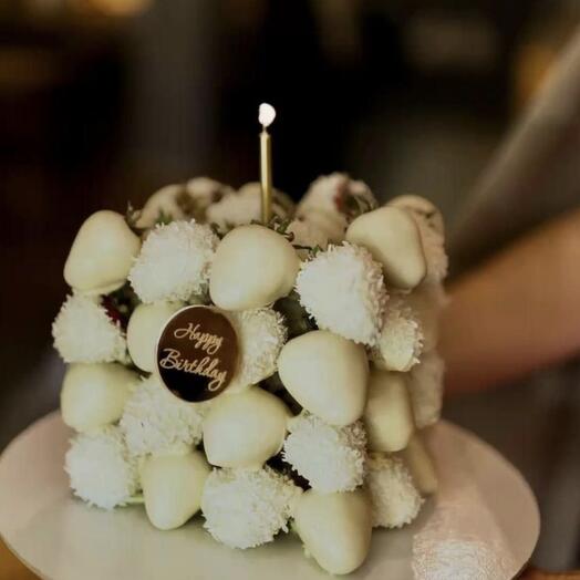 Торт клубника в шоколаде