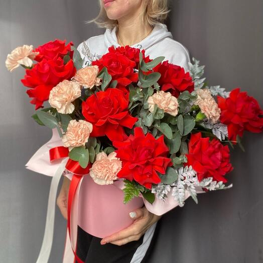 Французские розы с диантусами