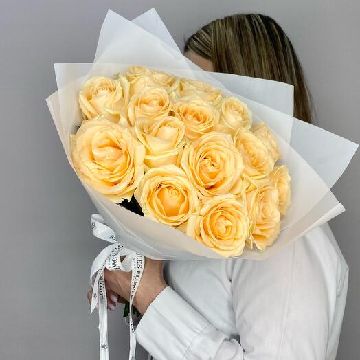 Ramo de 15 rosas de crema