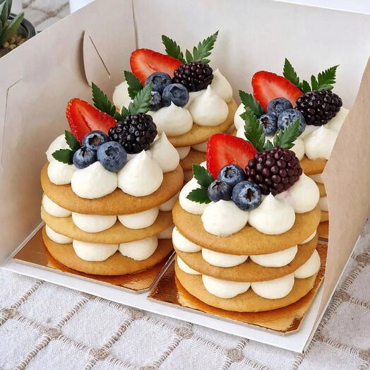 Медовики с малиновым конфи