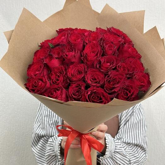 31 Red Roses 40cm