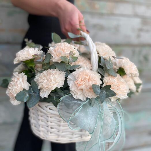 Basket with dianthuses